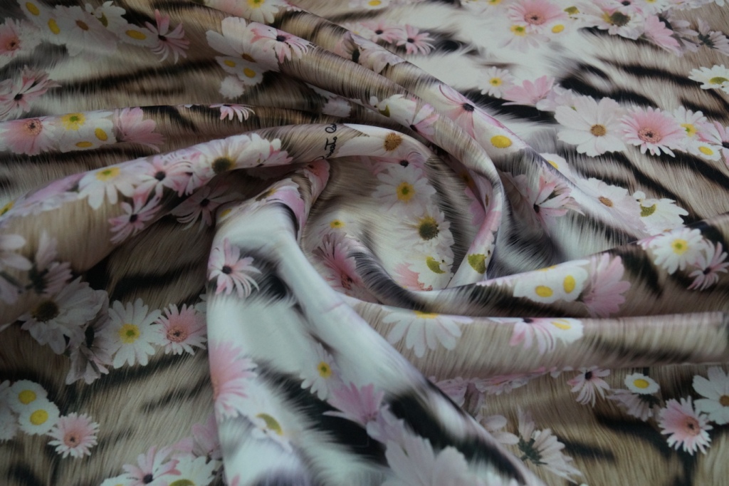 Плательная ткань Roberto Cavalli Плательная ткань Roberto Cavalli